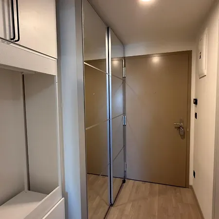 1,5 Ac Apartment, Balcony,new Building, Downtown, Old Apartment *