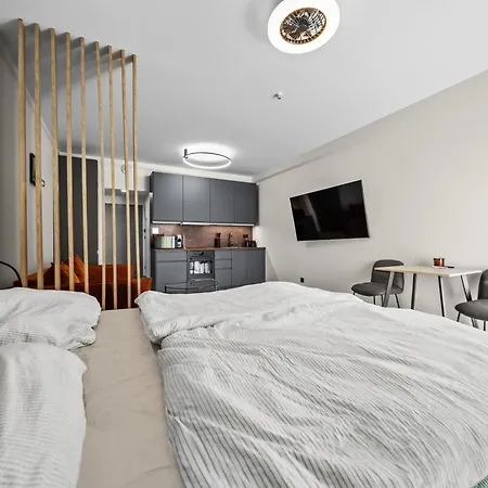 1,5 Ac Apartment, Balcony,new Building, Downtown, Old *