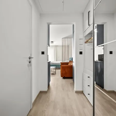 Appartamento 1,5 Ac Apartment, Balcony,new Building, Downtown, Old